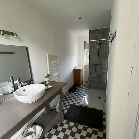 Dans Chateau Pour 7 Personnes Vakantiehuis Noyant